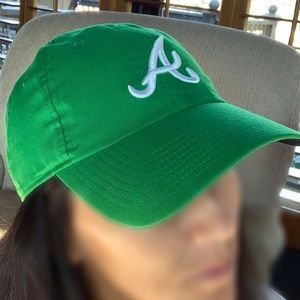 ATLANTA BRAVES BASEBALL HAT